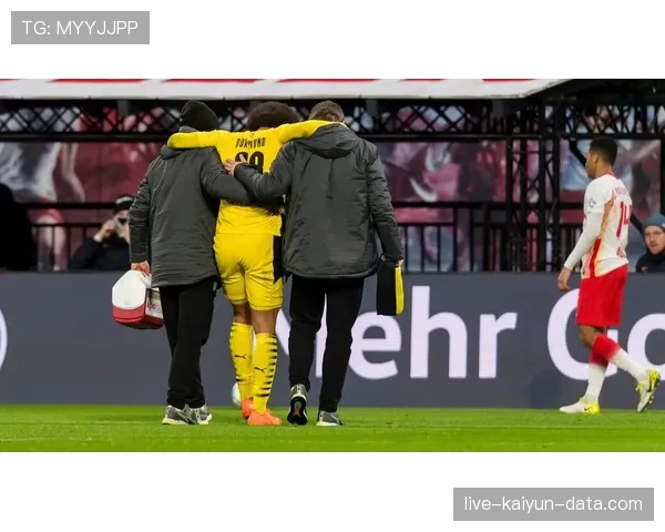 多特蒙德中场连接断裂问题显现，推进体系稳定性面临考验